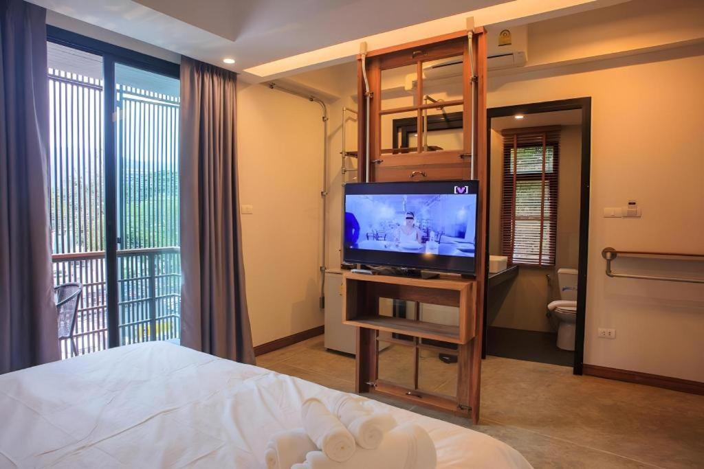 The Arak Bed Bar And Hostel Chiang Mai Exterior photo