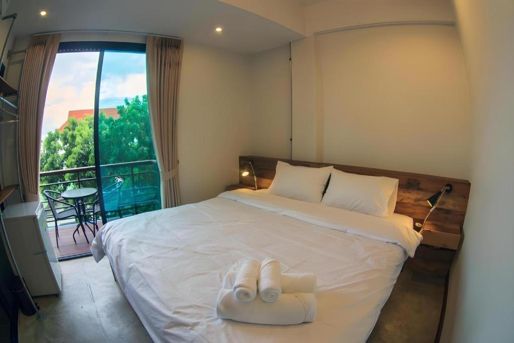 The Arak Bed Bar And Hostel Chiang Mai Exterior photo